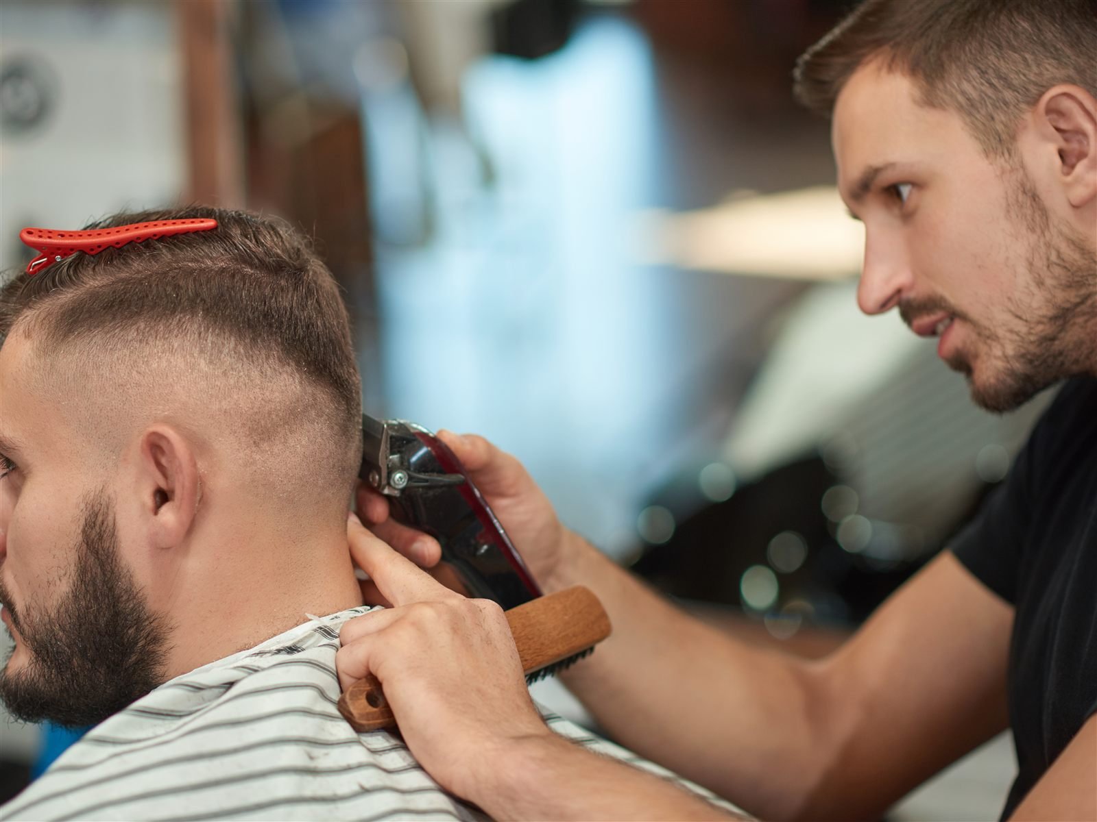Men Clipper Haircut at Maverick Grooming Studio